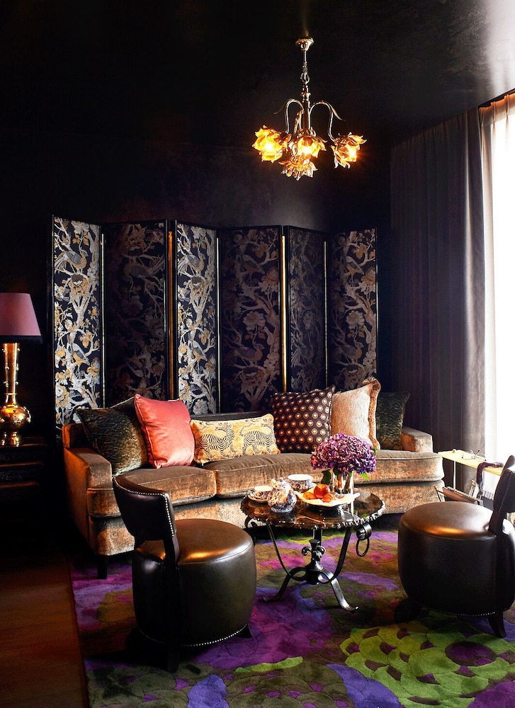 The Mandrake Hotel 25/35