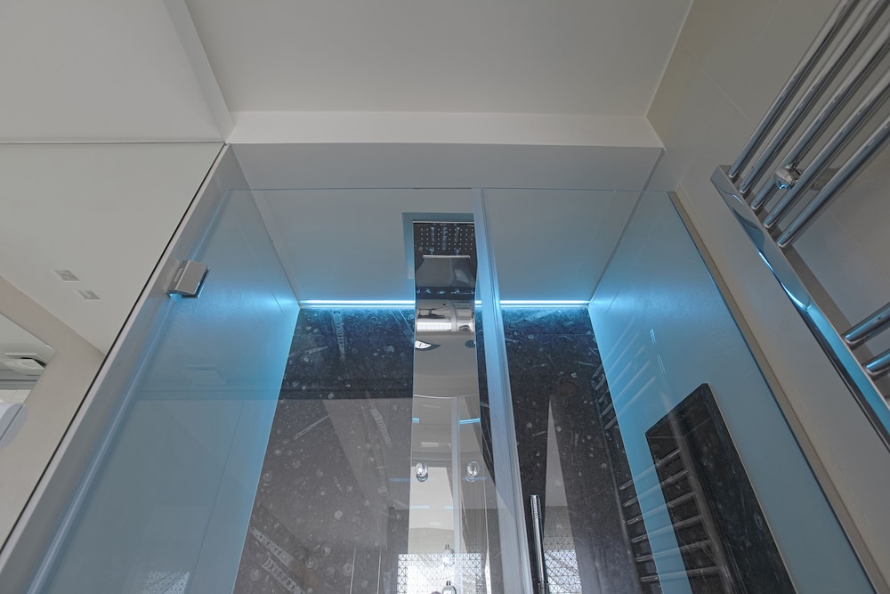 Hedoné Design Experience B&B 29/50
