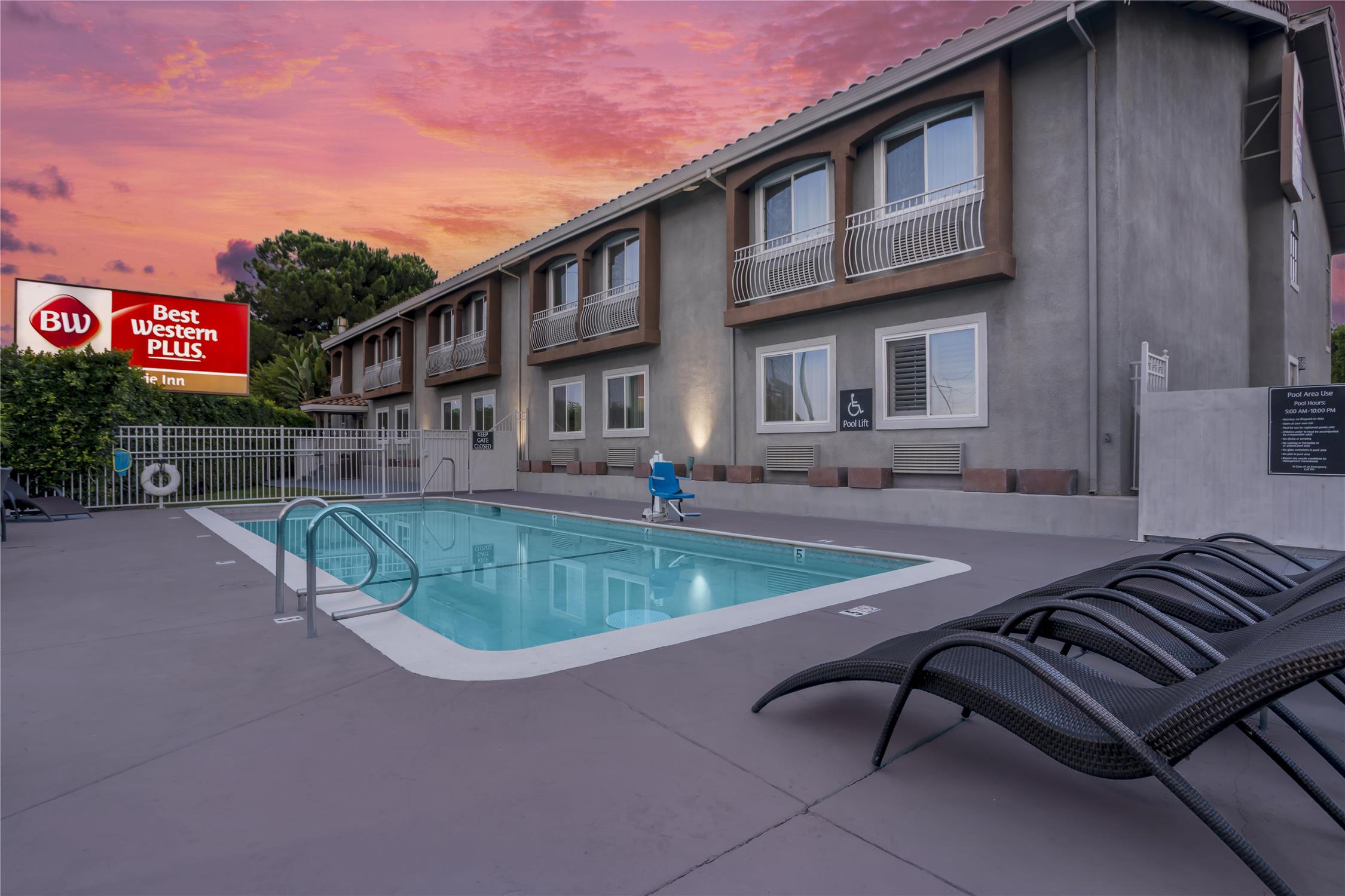 Best Western Plus Brookside Inn 57/62