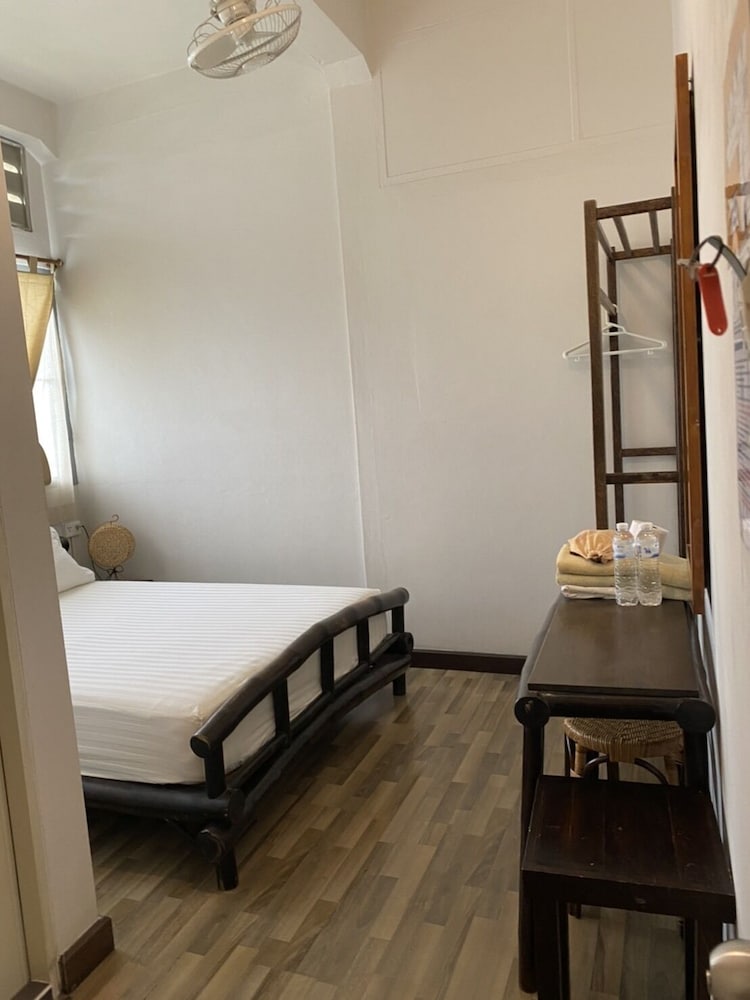 Lamphu House Bangkok 25/50