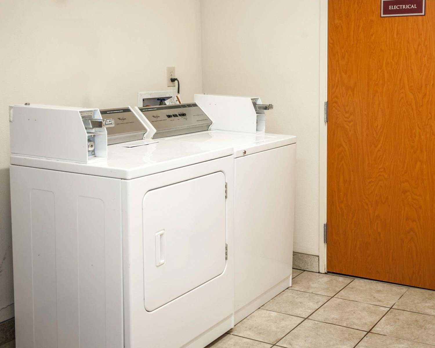 Comfort Suites Southport 21/21