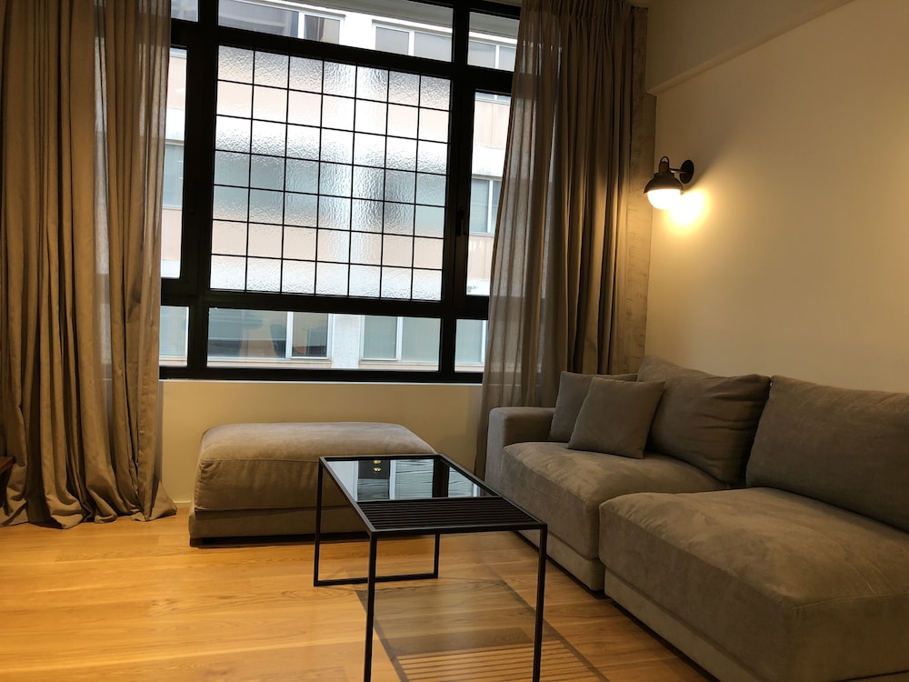 Kin Athens 34/50