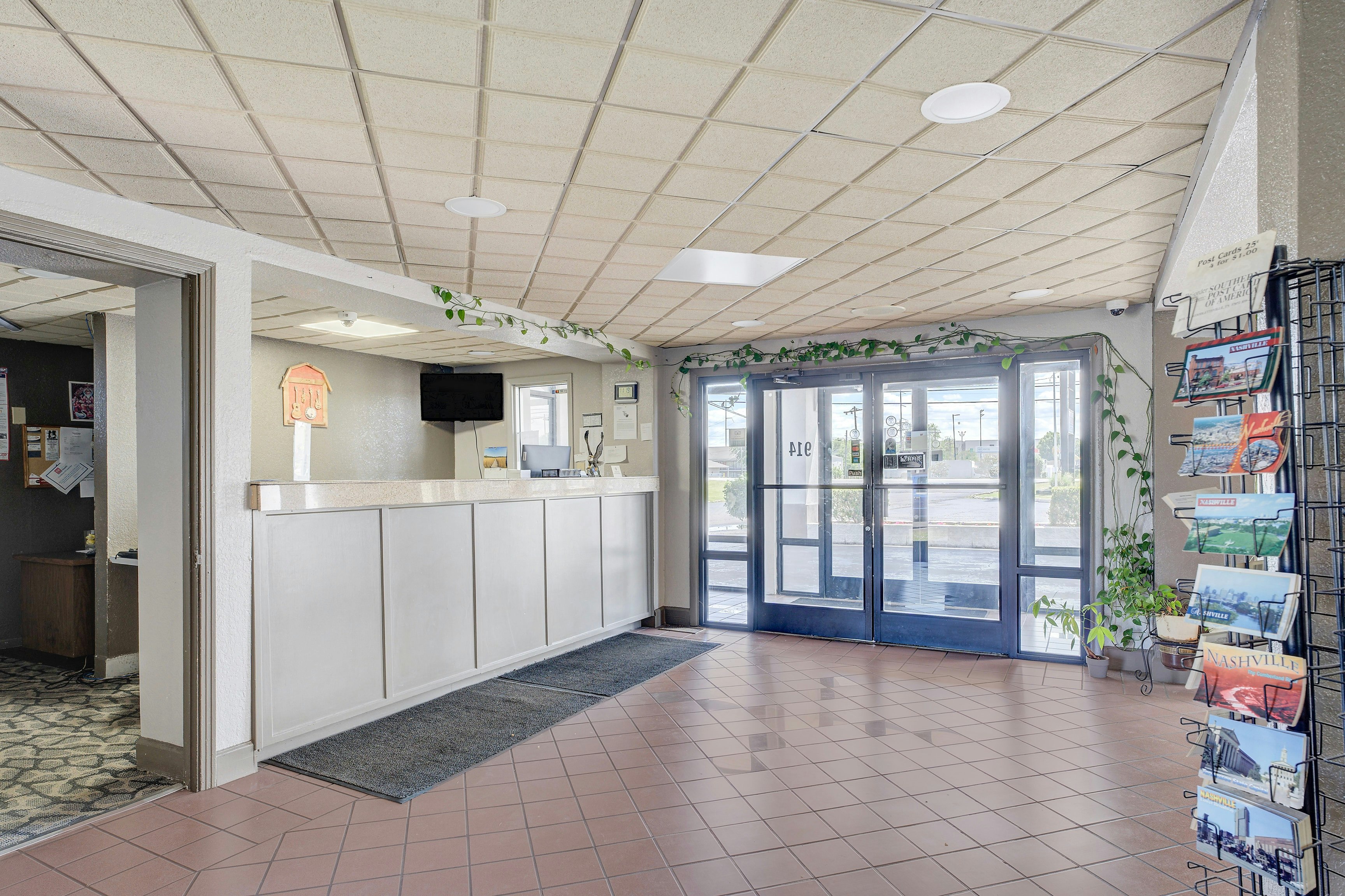 Travel Inn Lebanon Nashville Near I-40 17/61