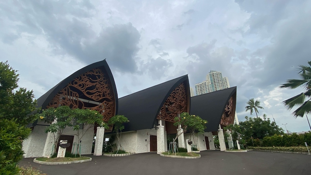 Putri Duyung Ancol Kt 9/57