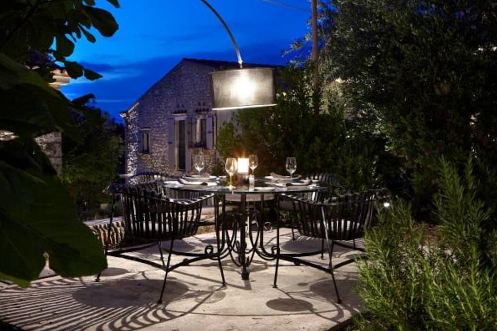Torri E Merli Boutique Hotel 53/59
