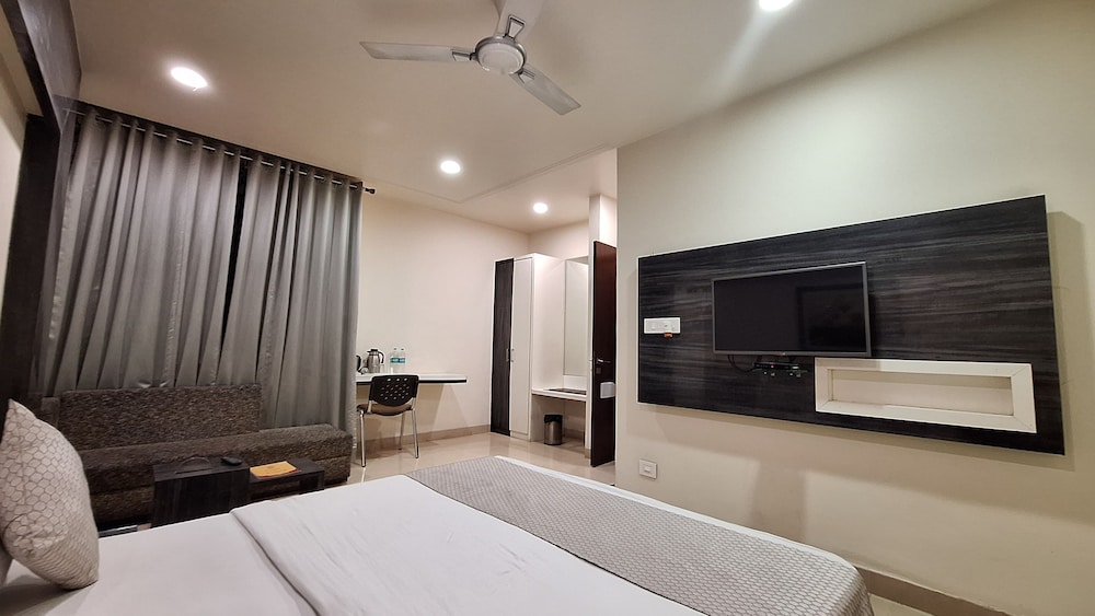 HOTEL ALANKAR PALACE 17/24