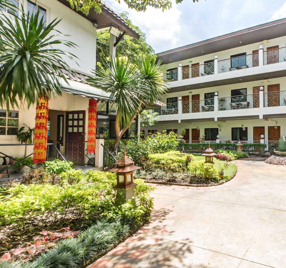 Charlie House Pinklao 9/66