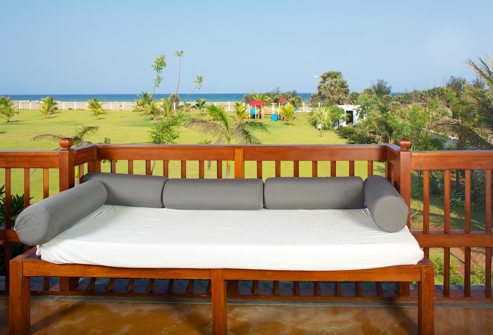 Le Pondy Resort 39/50