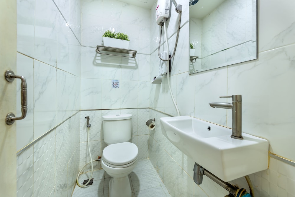 De Lavender Bangkok Hotel 66/70