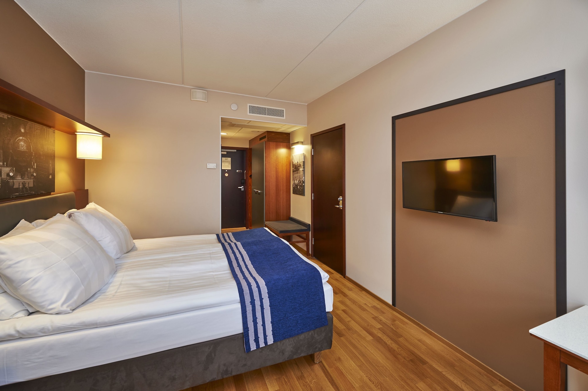 rooms