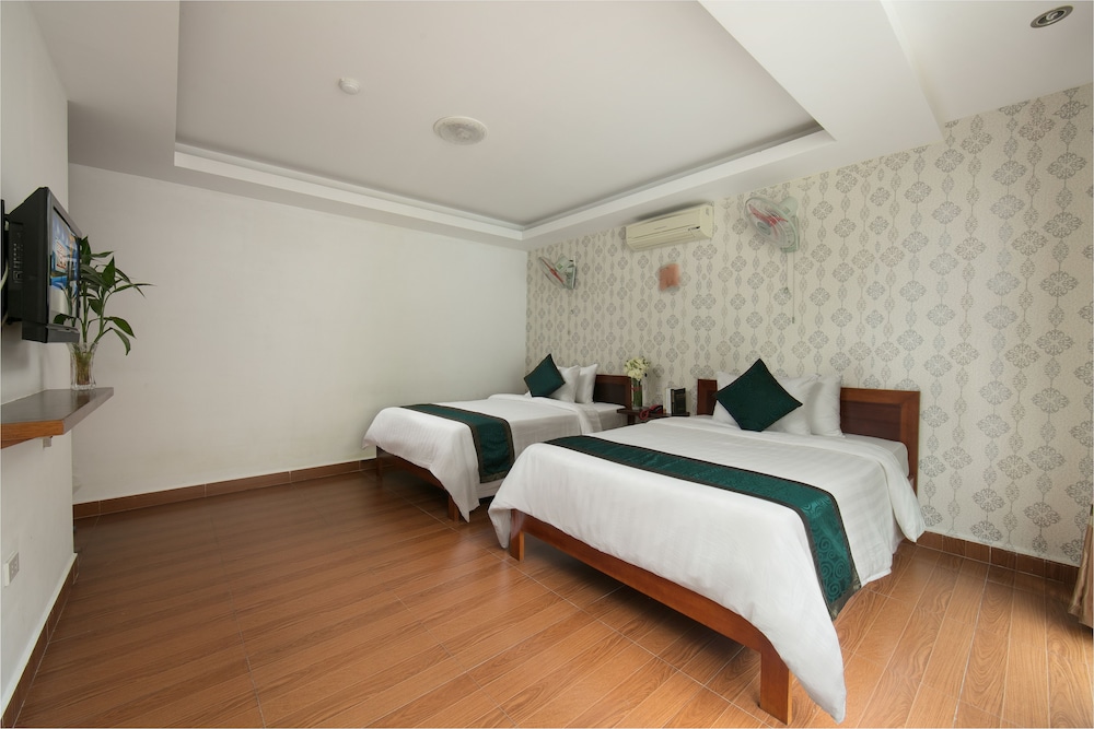 Superior, Twin Beds