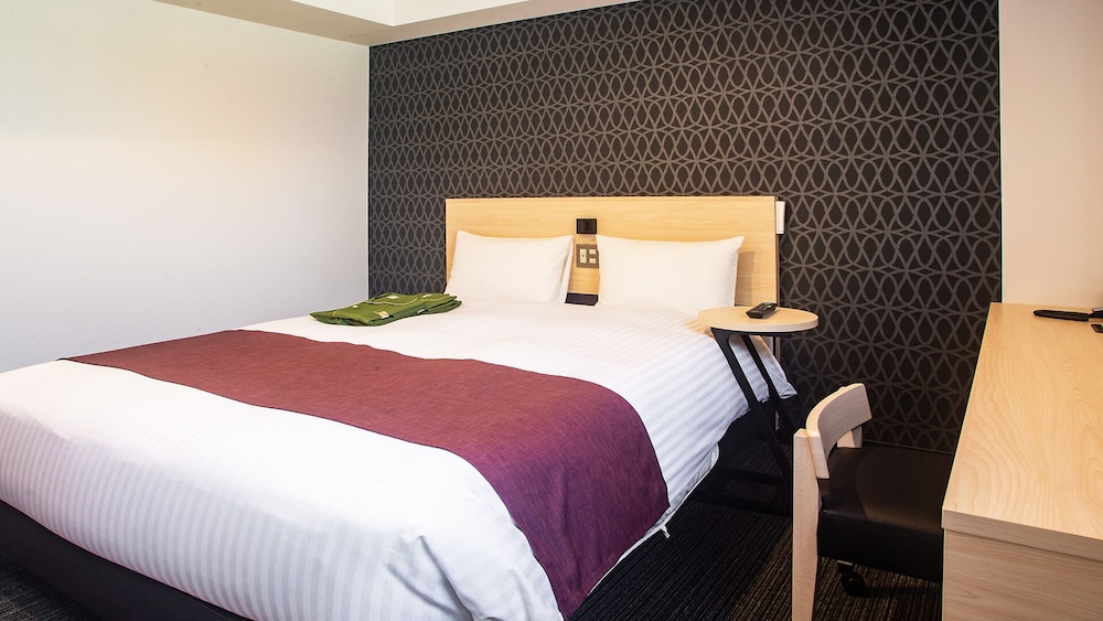 BUSINESS, SINGLE, DOUBLE BED