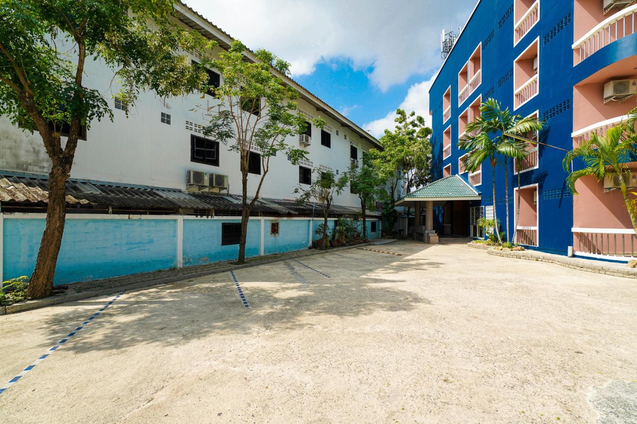 Mayfa Hotel 53/58