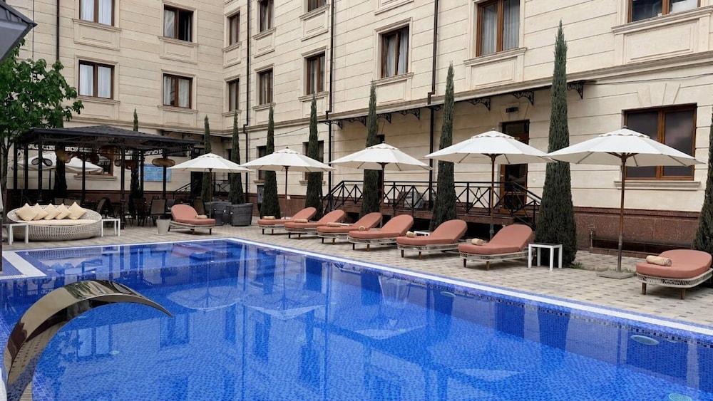 Navruz Hotel Tashkent 69/70