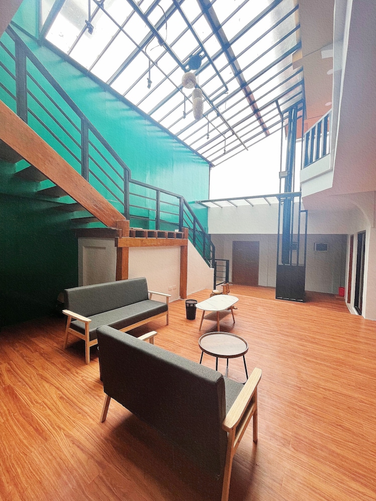 Zuric Pension Coron 45/54