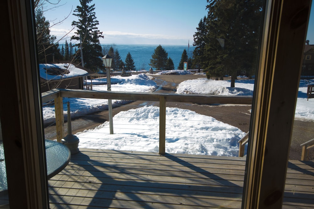 Cascade Lodge 22/50
