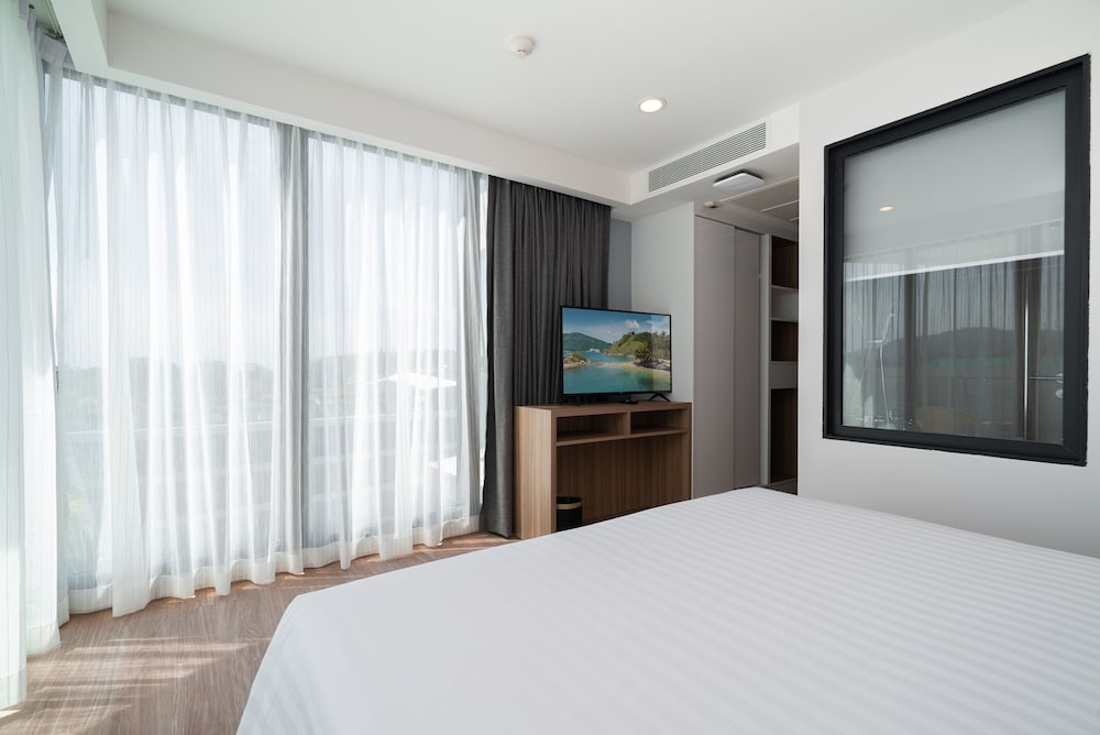 Two Bedroom Deluxe Suite 81 Sqm