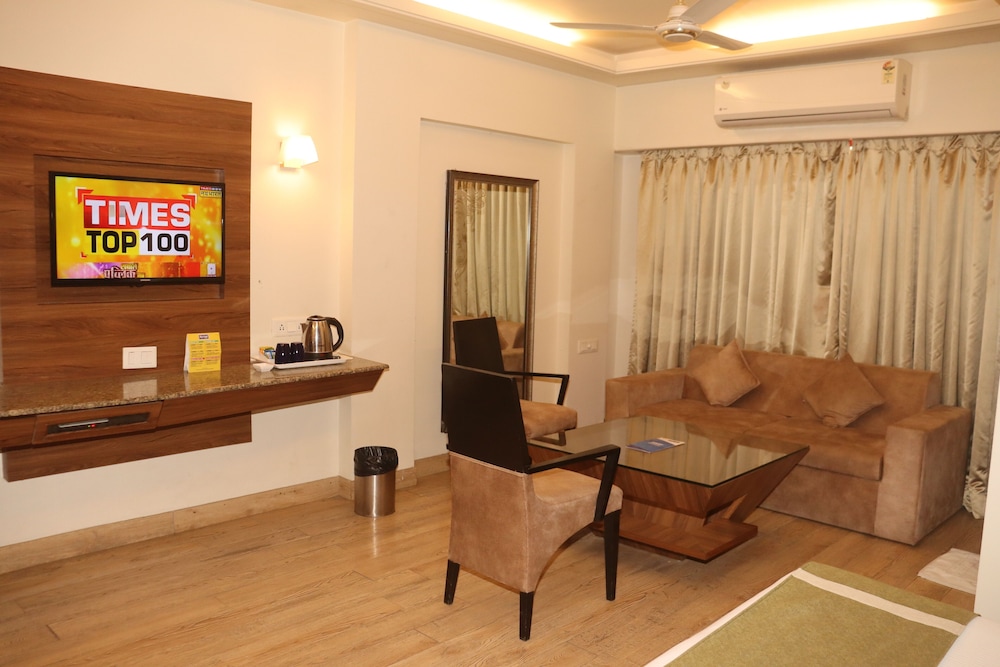 Kyriad Hotel Indore by OTHPL 42/61