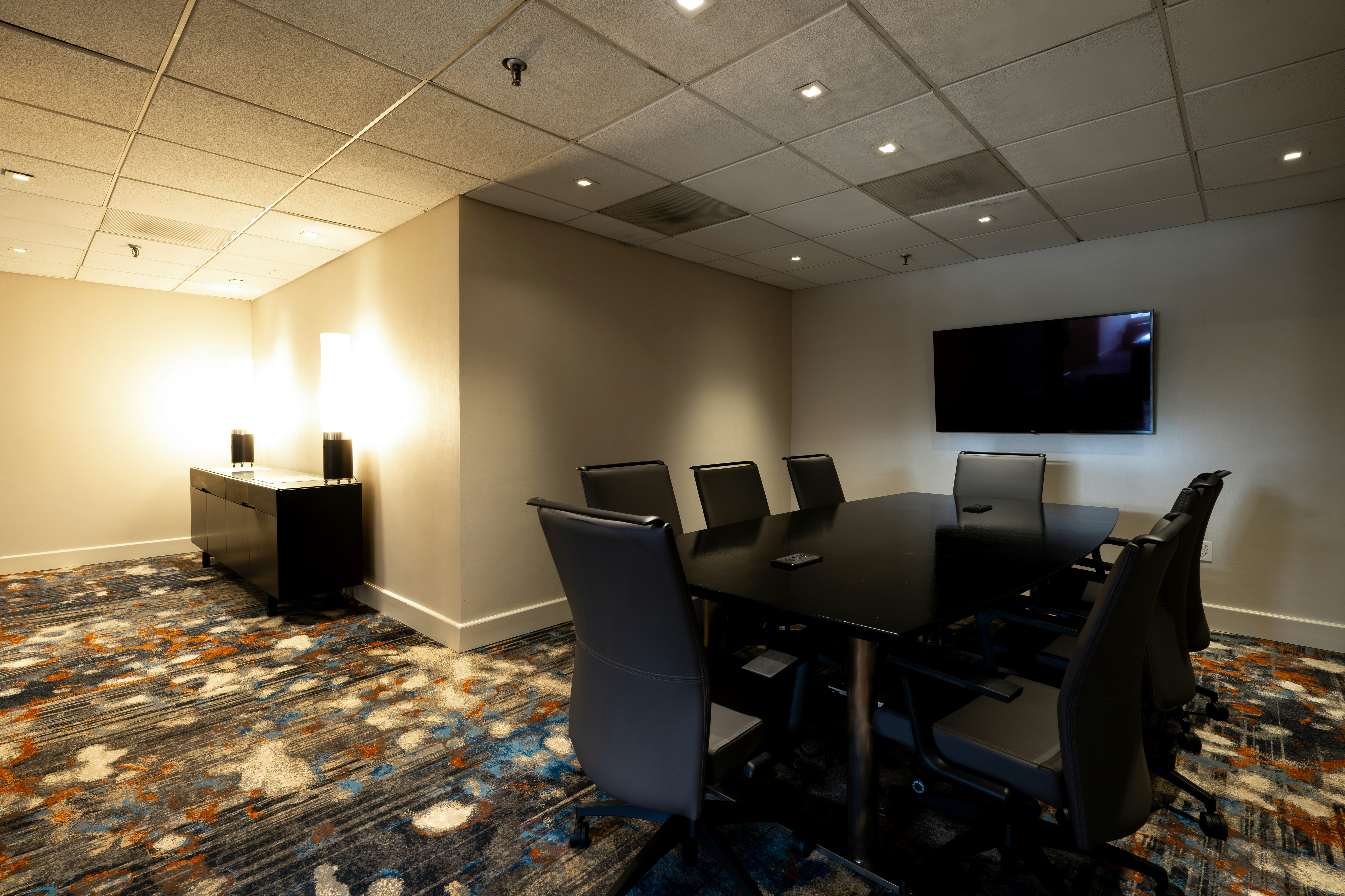 Doubletree By Hilton Houston Hobby Airport 18/28