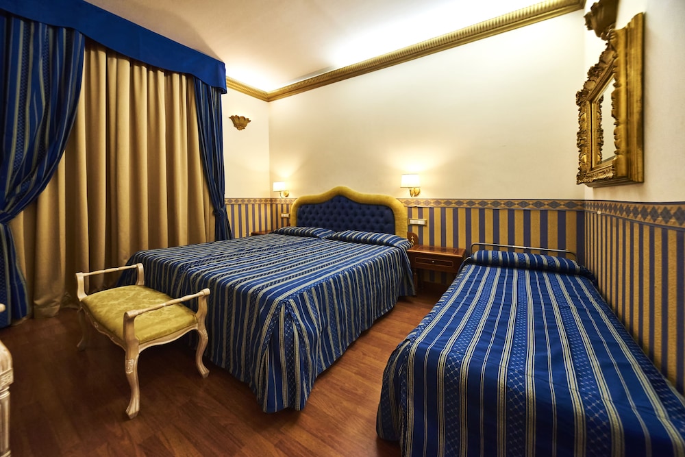 Bramble Luxury Suites 47/85