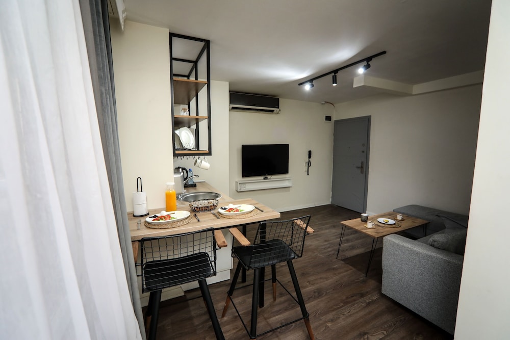 Arkem 1 Hotel 35/55