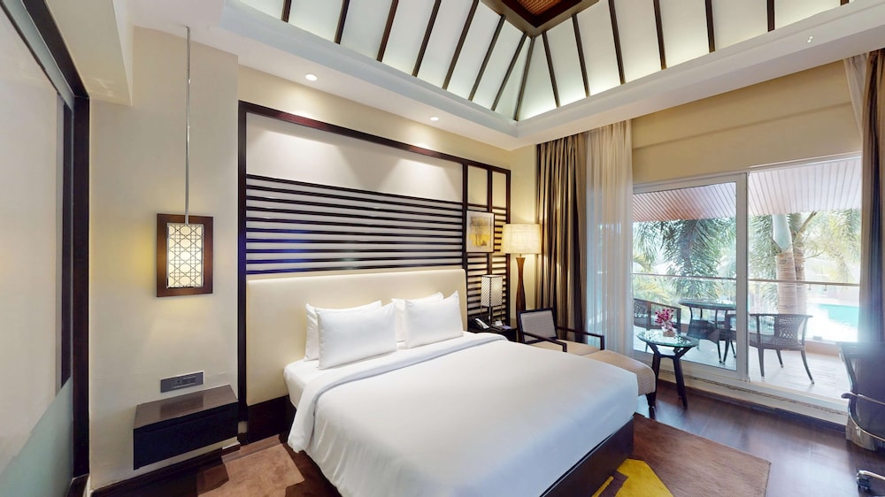 Radisson Blu Plaza Resort & Convention Centre Karjat 24/72