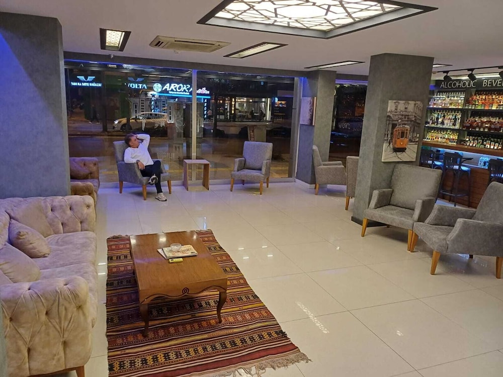 Wox Ew Hotel 12/56