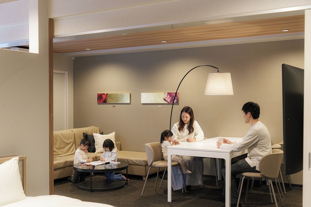 Inova Kanazawaekimae Hotel Suite 35/47