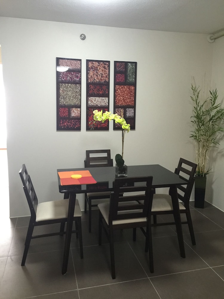 N And N Condominium Resort 8/18
