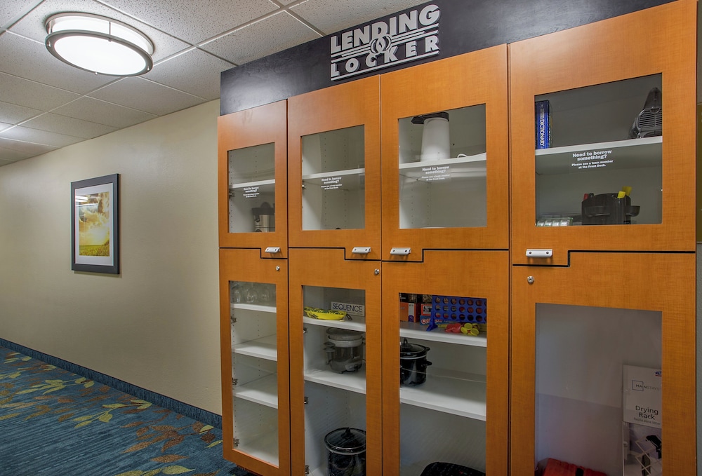 Candlewood Suites Louisville Airport, an IHG Hotel 4/39