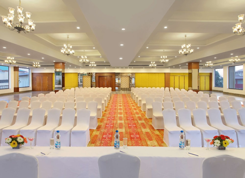 Rs Sarovar Portico 51/59