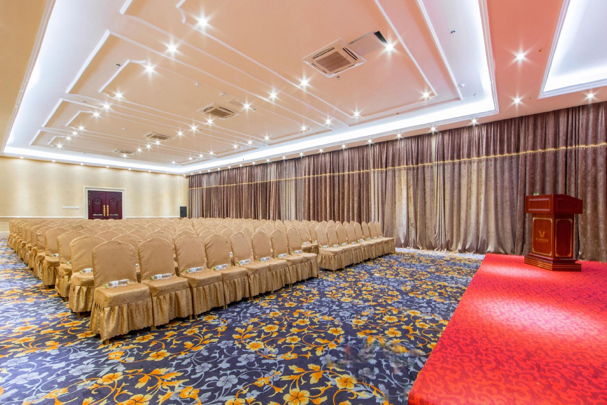 Vienna Hotel (Guilin Railway Station Liangjiang Sihu) 14/45
