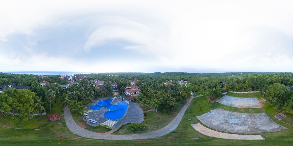 Estuary Sarovar Premiere , Poovar Island 29/50