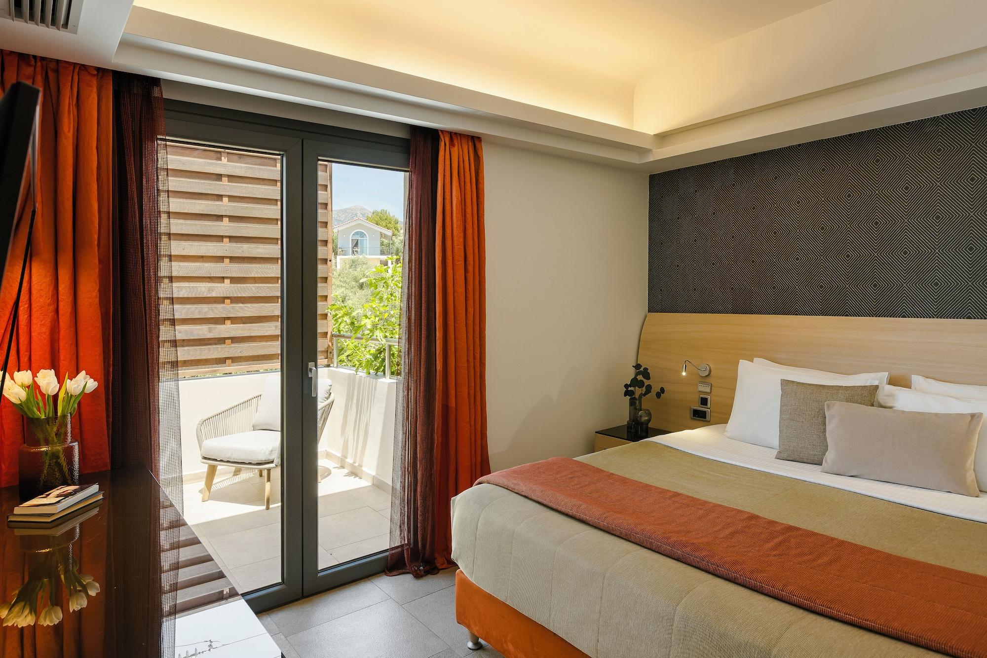 Executive, Suite, Outdoor Jetted Tub
