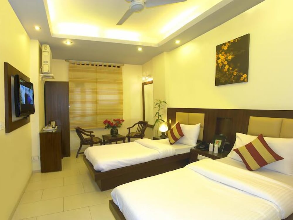 Hotel Sita International 18/65