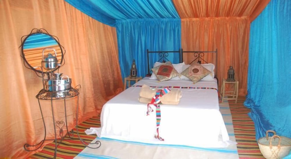 Bivouac Karim Sahara 1/28