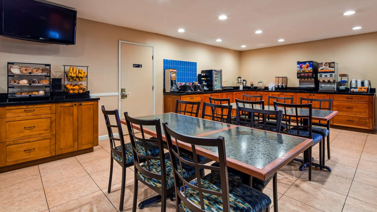 Best Western San Diego Pacific Beach/Mission Bay 33/49