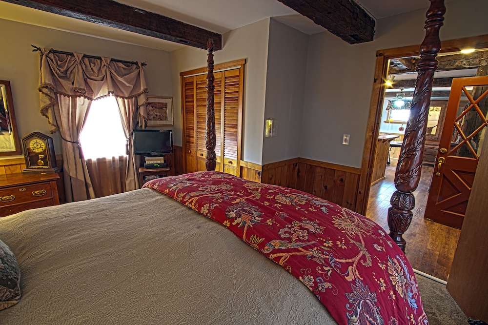 Phineas Swann Bed Breakfast 21/80
