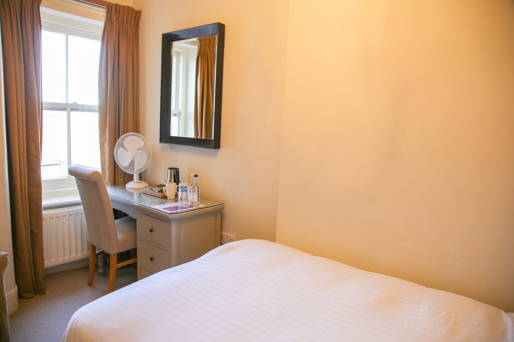 Standard, Single, Single Bed