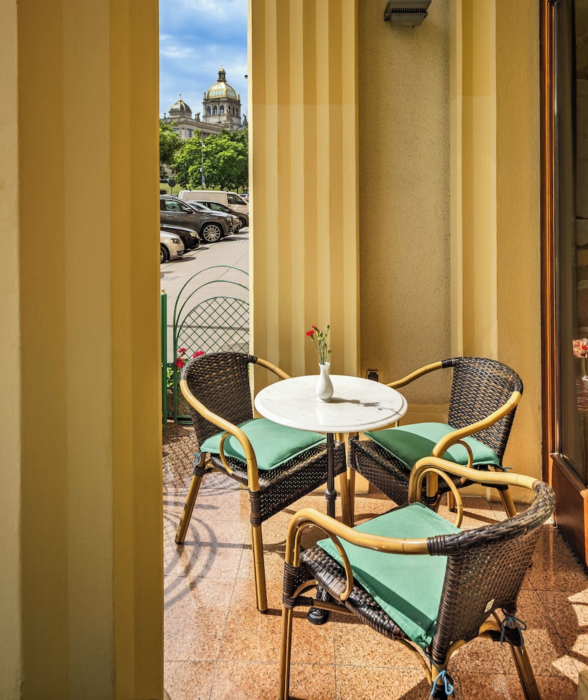 Esplanade Hotel Prague 54/64