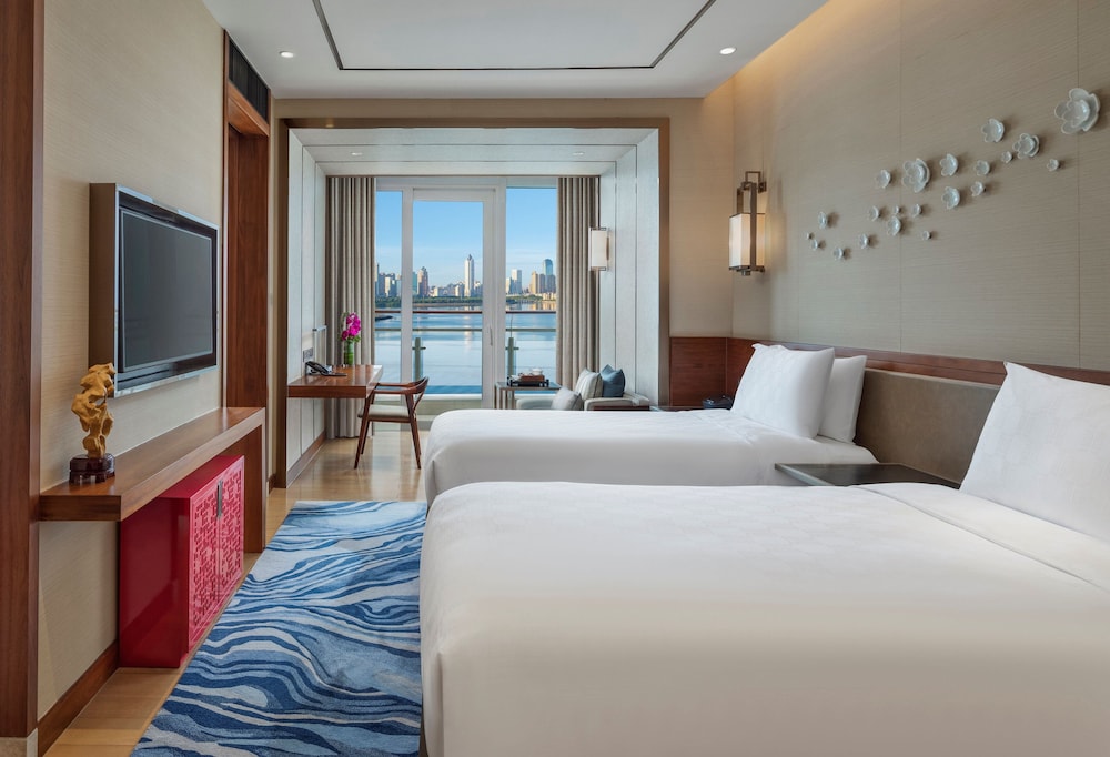 Hualuxe Hotels Resorts Haikou Seaview 13/49