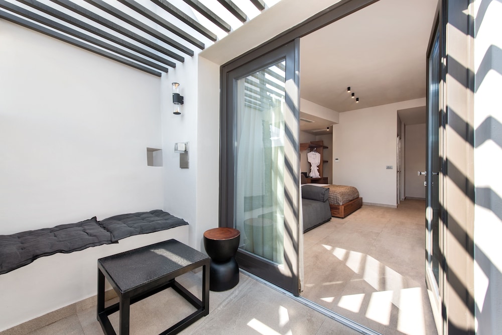 Uma Ray Suites 21/34