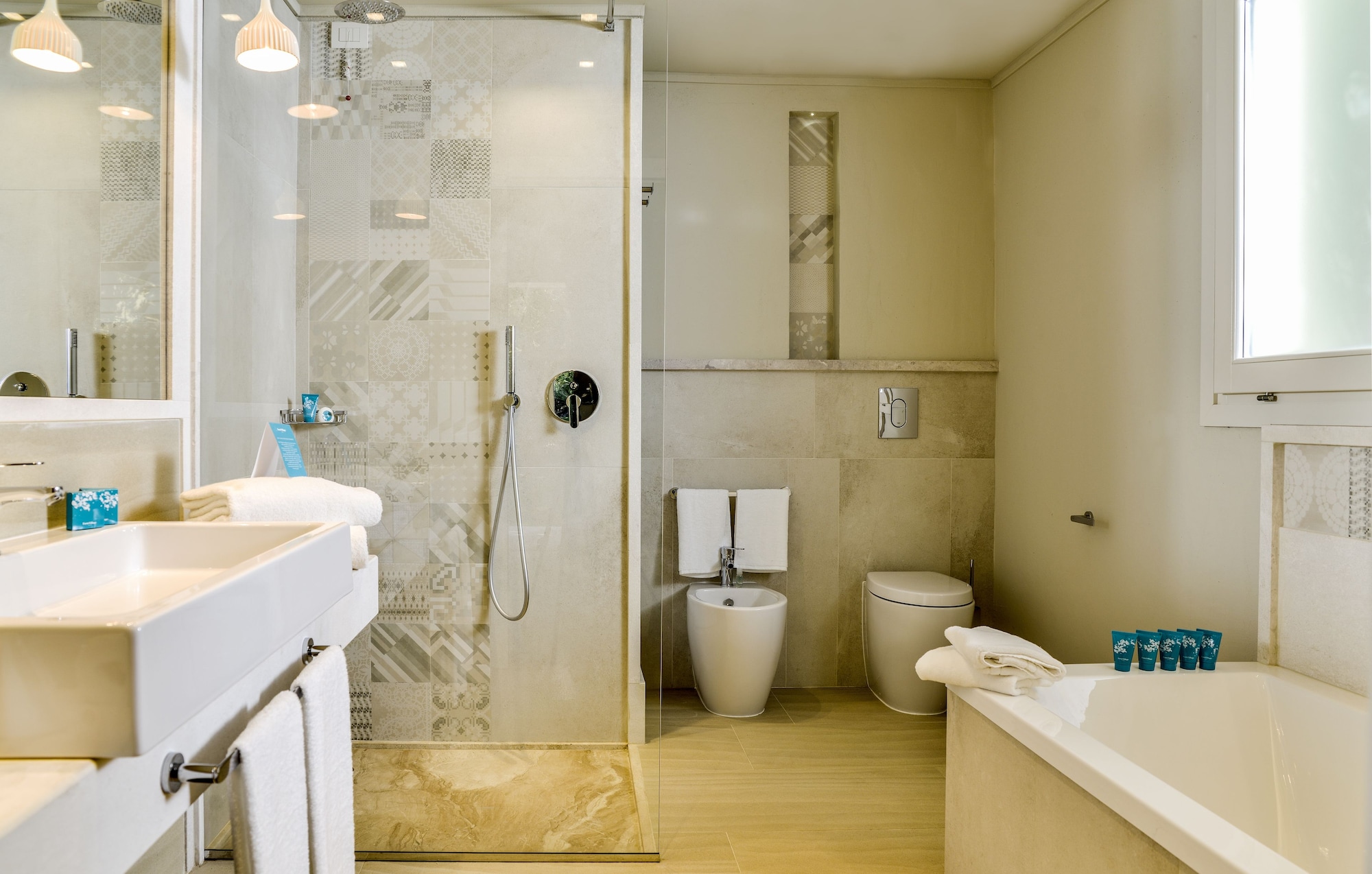 Plus, Deluxe, Family, Bungalow, Double and Twin Beds، Forte Village Resort - Bouganville 2/3