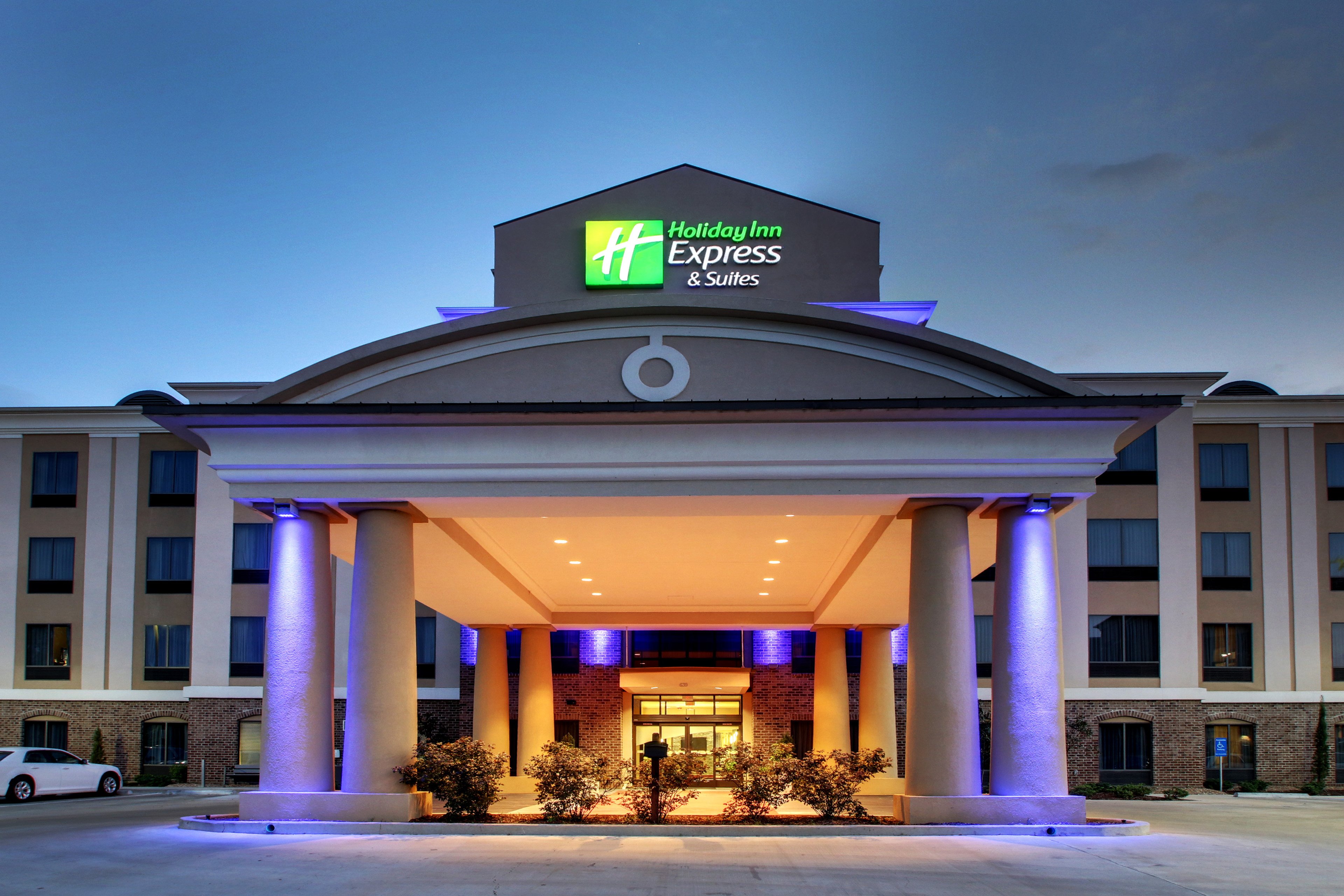 Holiday Inn Express Hotel Suites Natchez South 4/47
