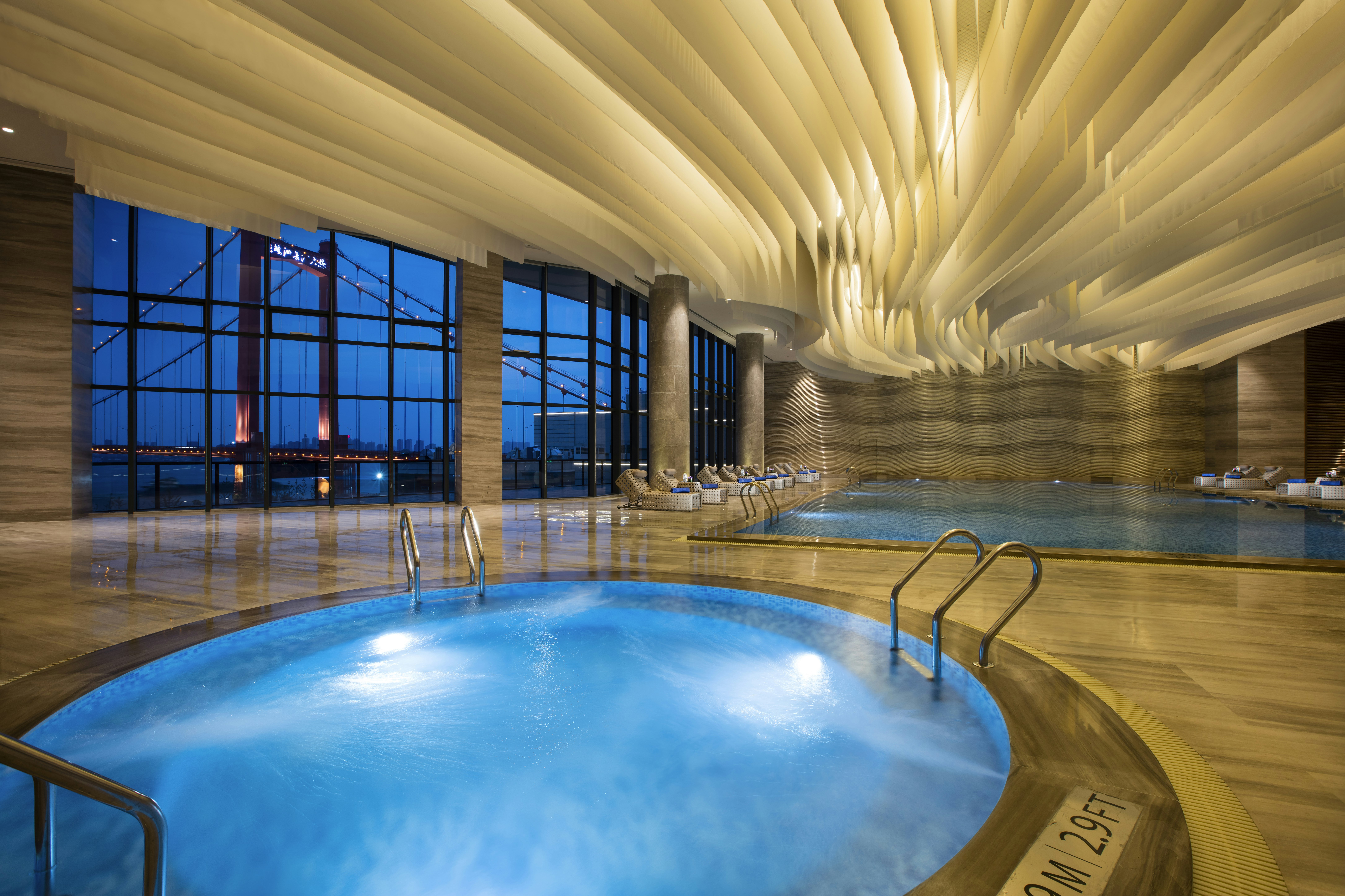 HILTON WUHAN RIVERSIDE 29/79