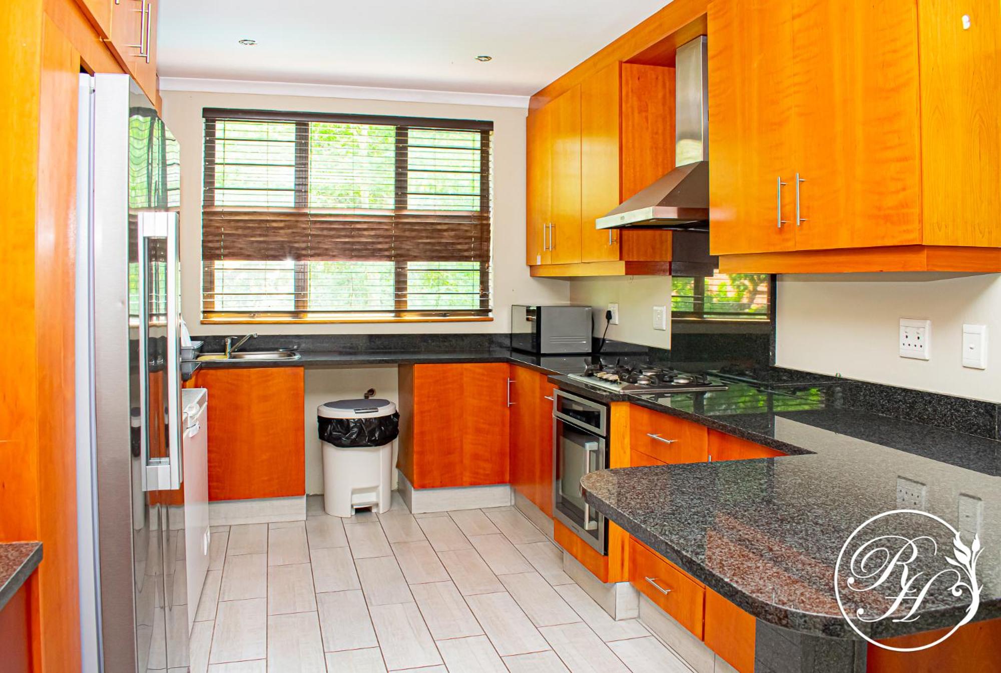 Roseland House Self Catering 33/36