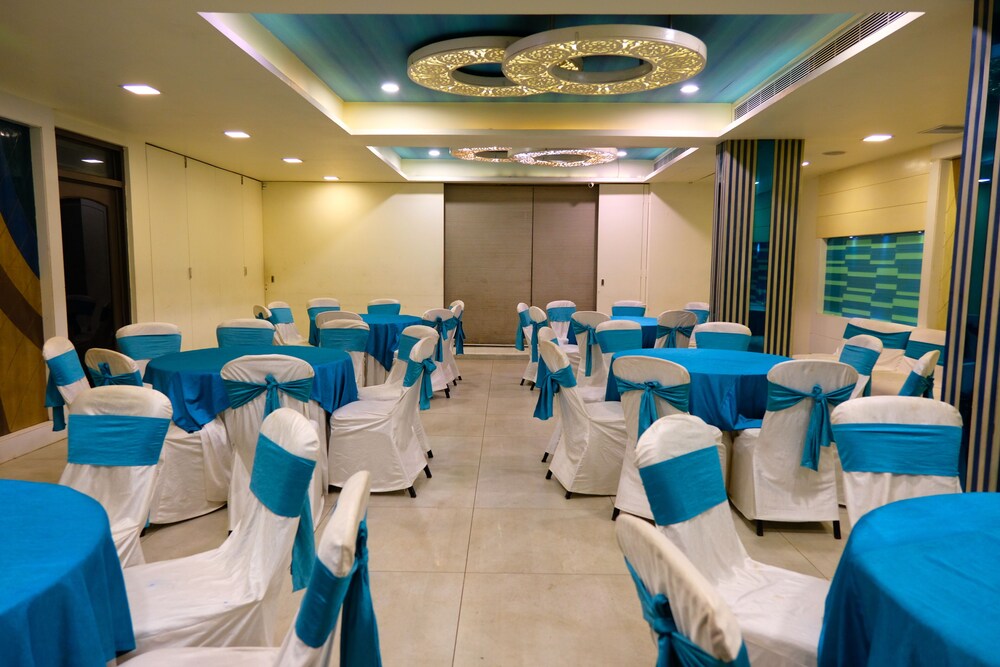 Hotel Annapoorna Residency 28/30