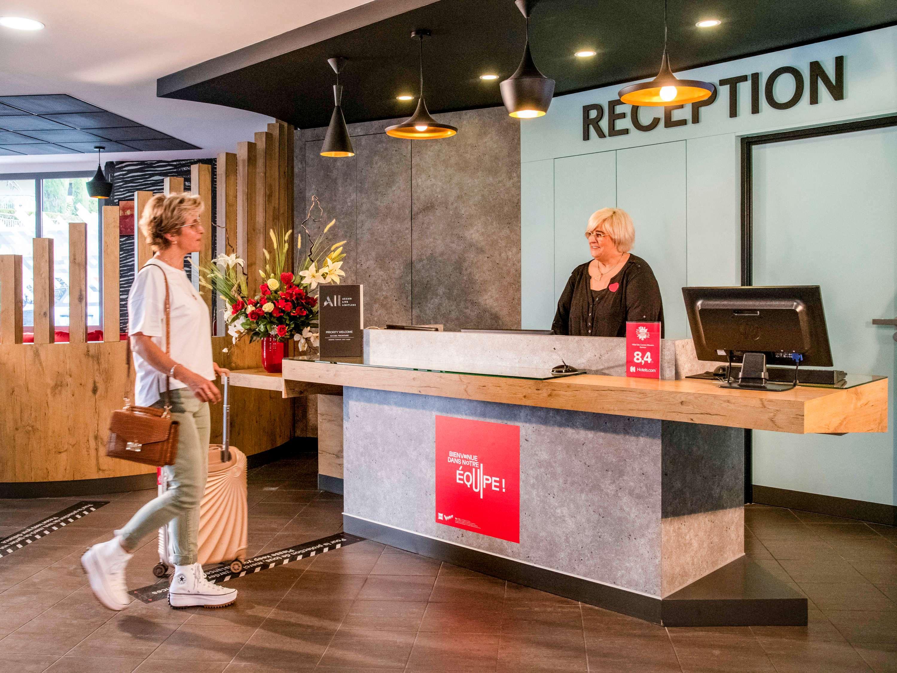 lobby
