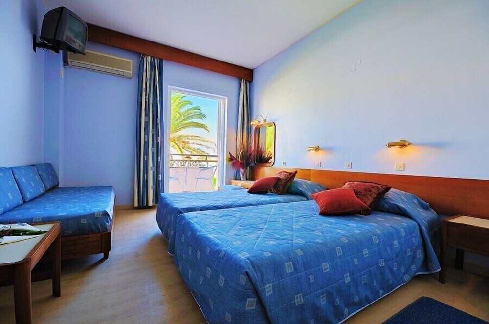 Astir Beach Hotel 7/31