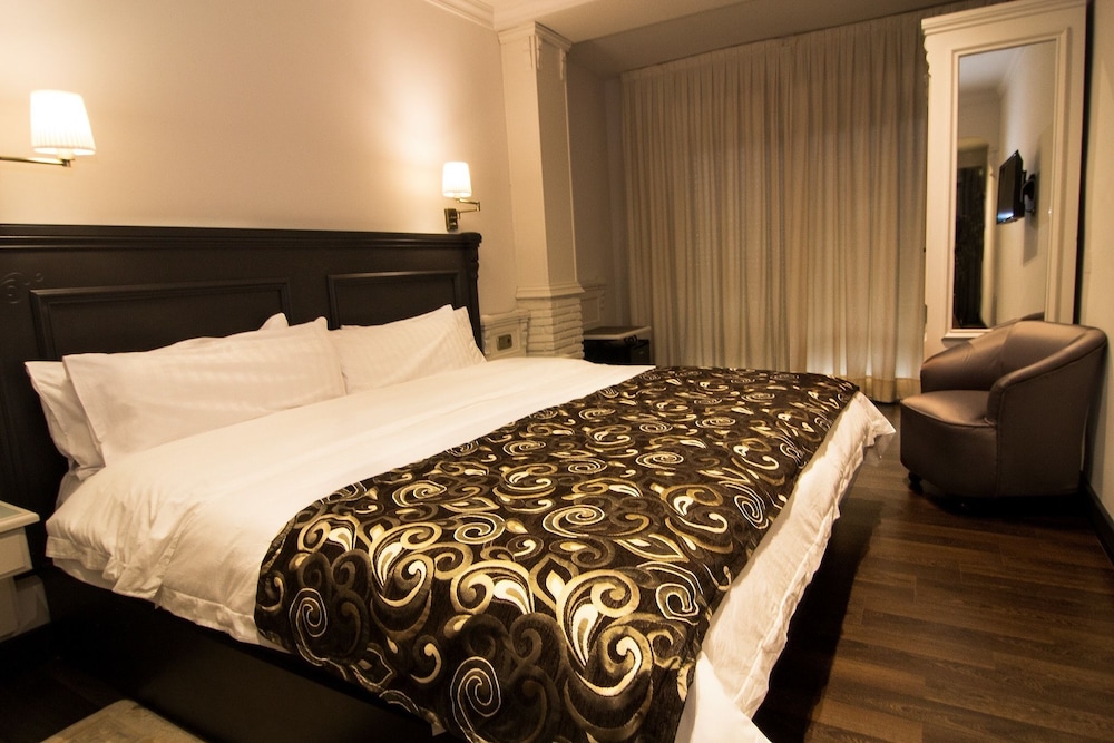 Avent Verahotel 17/44
